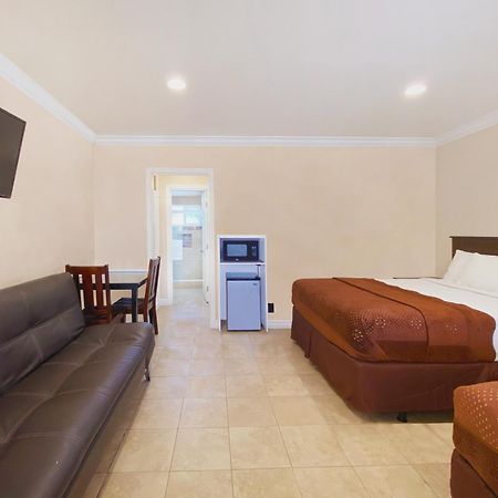 Nite Inn At Universal City - Walking Distance To Universal Studios Hollywood Лос Анджелис Екстериор снимка