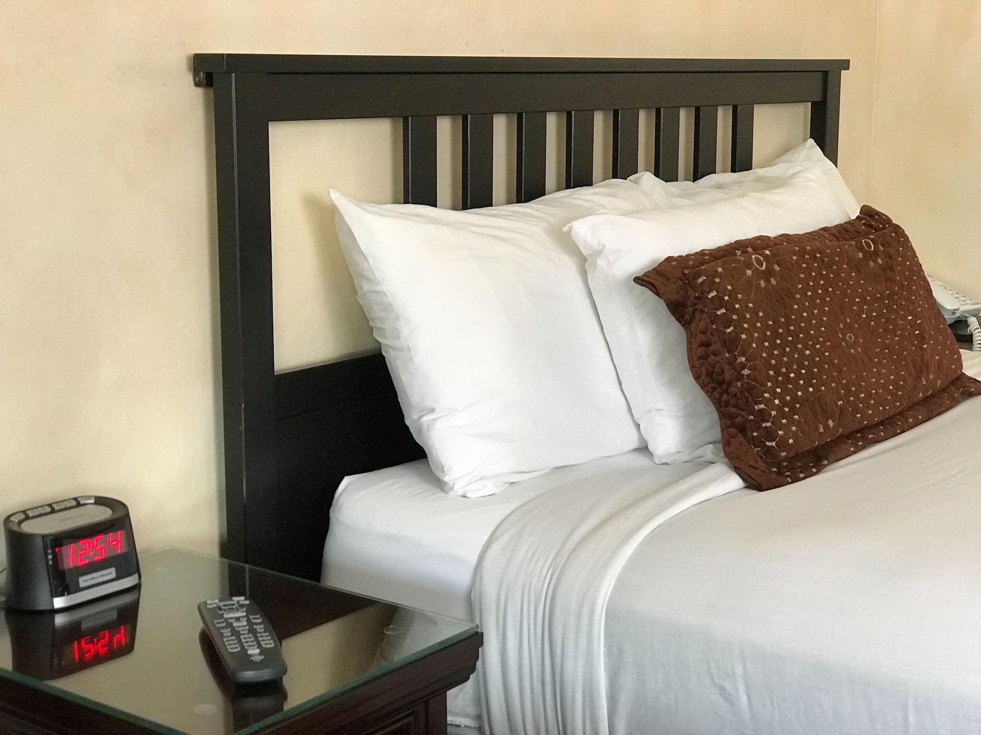 Nite Inn At Universal City - Walking Distance To Universal Studios Hollywood Лос Анджелис Екстериор снимка