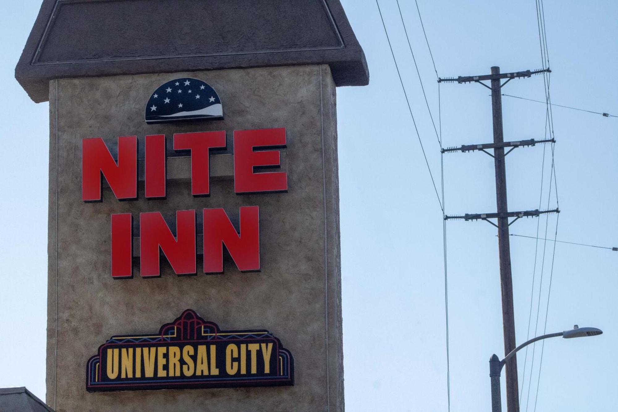 Nite Inn At Universal City - Walking Distance To Universal Studios Hollywood Лос Анджелис Екстериор снимка