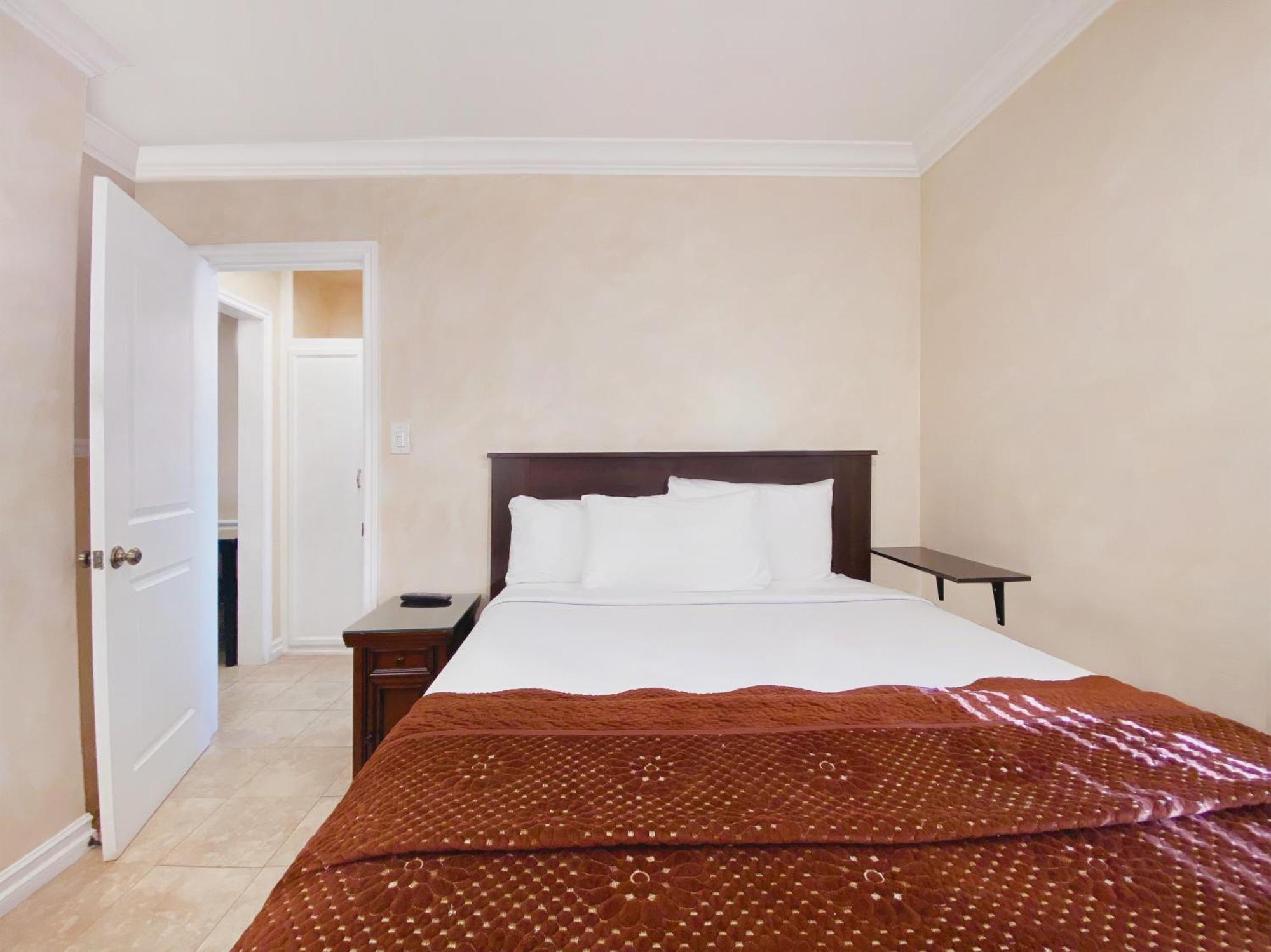 Nite Inn At Universal City - Walking Distance To Universal Studios Hollywood Лос Анджелис Екстериор снимка